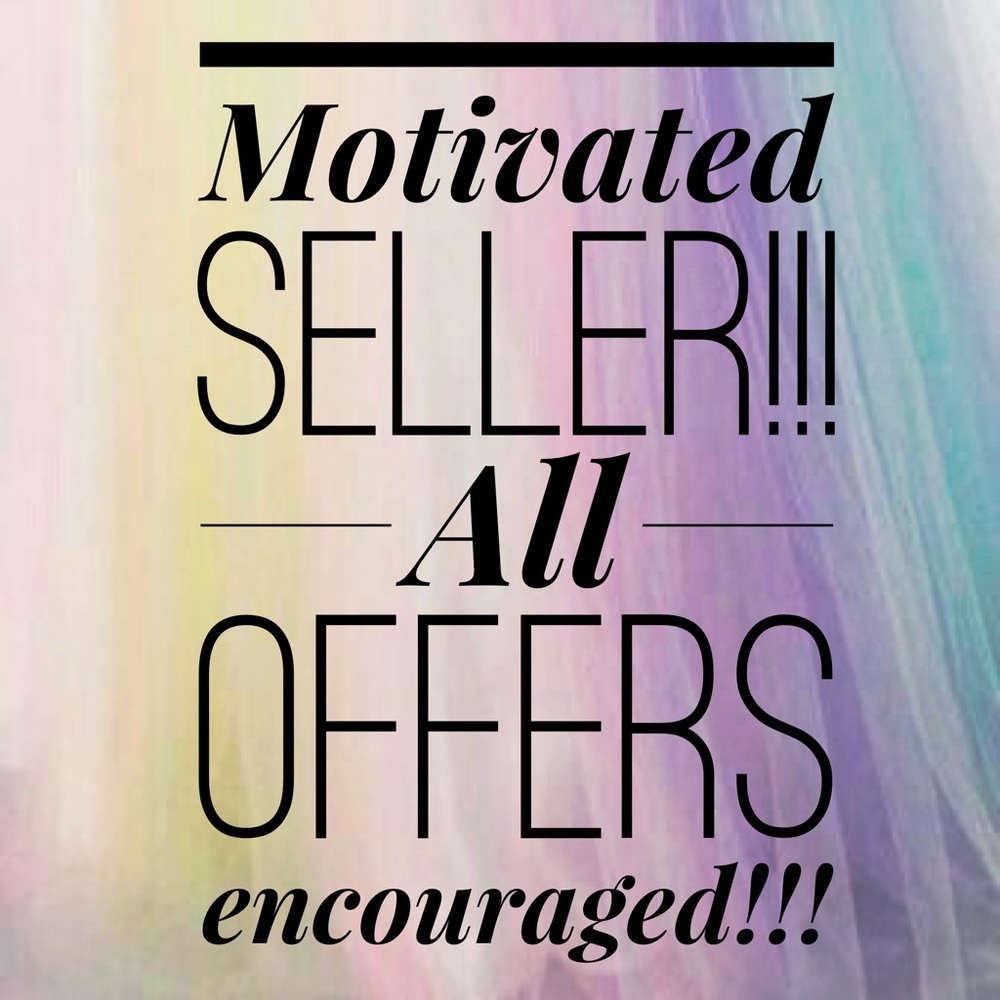 🛍Motivated Seller! OFFERS ENCOURAGED!🛍